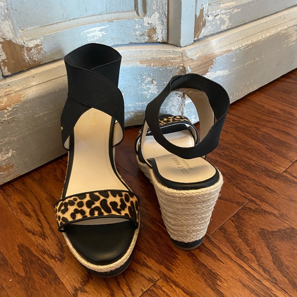 Cole Haan Cute NEW wedge sandals size 8 1/2 - Picture 8 of 9